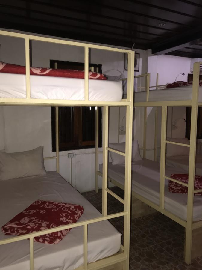 Central Backpacker Hostel Luang Prabang Exterior foto